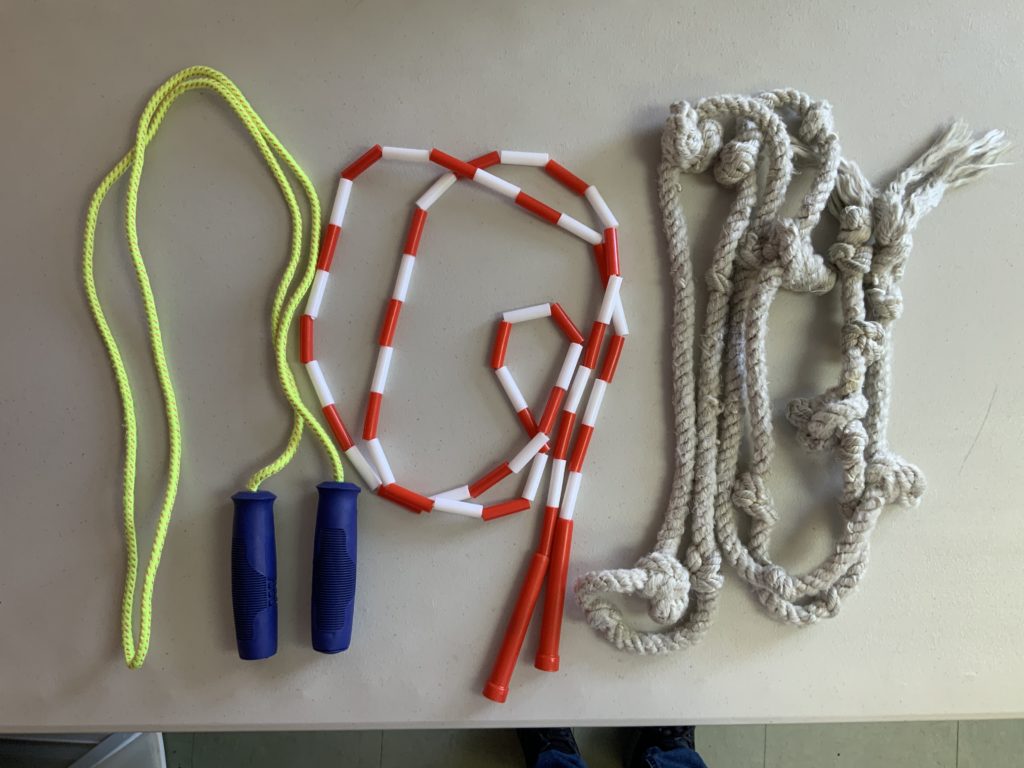 Corde à sauter pour enfants: 2 cordes à sauter de 5 m de long, corde à
